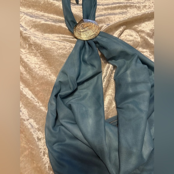 Open back top - Picture 2 of 3